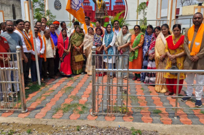 उतई मंडल में धूमधाम से मनाया गया भाजपा का स्थापना दिवस, मंडल अध्यक्ष शीतला ठाकुर ने राष्ट्र सेवा का दिया संदेश