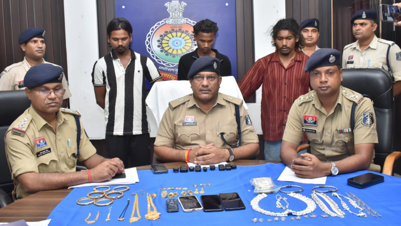 अमलेश्वर पुलिस की बड़ी सफलता: सूने मकान में चोरी का खुलासा, 3 आरोपी गिरफ्तार; 8.22 लाख की संपत्ति बरामद