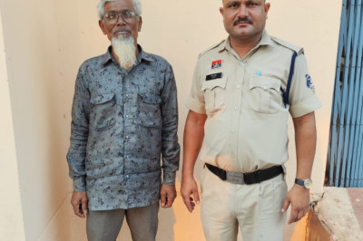 जुआ-सट्टा के विरुद्ध दुर्ग पुलिस की लगातार कार्रवाई जारी, जुआ खेलते दो आरोपी गिरफ्तार, नगदी 4,300 रुपये एवं मोबाइल जप्त...