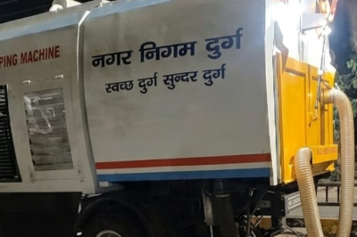 दुर्ग नगर निगम का स्वच्छता नवाचार: अब रात में मशीन से होगी तेज़ और प्रभावी सड़क सफाई