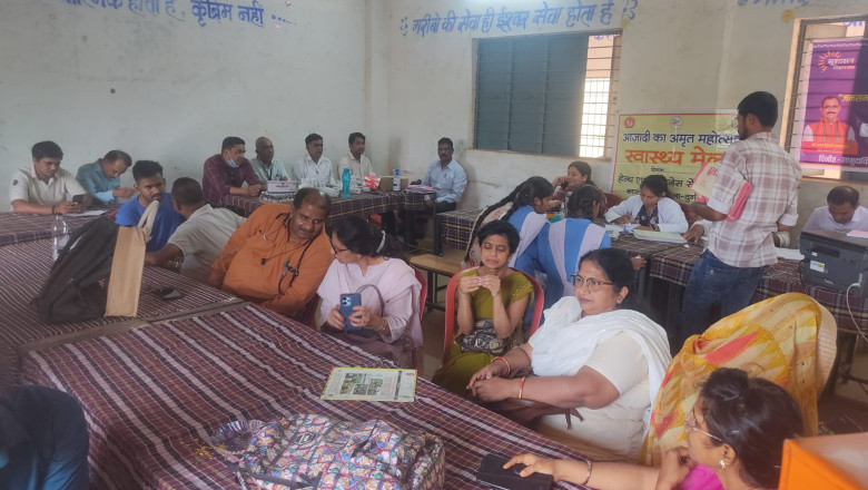 सुशासन तिहार में ग्रामीणों को मिला योजनाओं का लाभ, भूलन-द-मेज का बरगद बना साक्षी