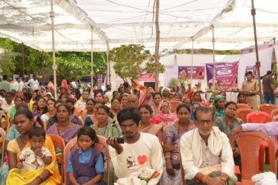 जनसमस्या निवारण शिविर बना राहत का केंद्र: 705 आवेदन प्राप्त, हितग्राहियों को मिले प्रमाण पत्र और सुविधाएं