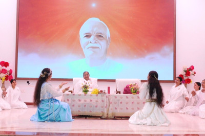 मदर्स डे पर ब्रह्माकुमारी संस्थान में भावपूर्ण आयोजन: आशा दीदी ने दिया निस्वार्थ मातृत्व और सेवा का संदेश