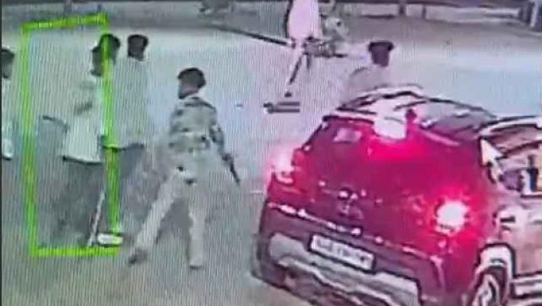 दुर्ग में मामूली टक्कर के बाद खूनी संघर्ष: इंजीनियरिंग छात्रों पर हमला, राहगीर की चेन लूटी