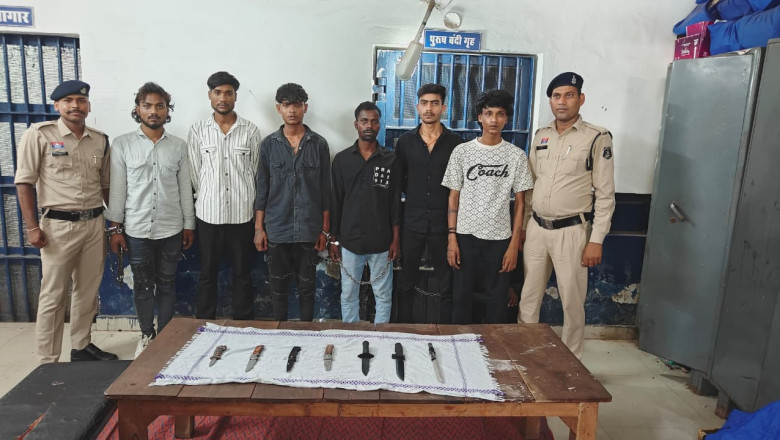 दुर्ग उर्स मेले में सुरक्षा सख्त: चेकिंग के दौरान 7 युवक हथियार समेत पकड़े गए