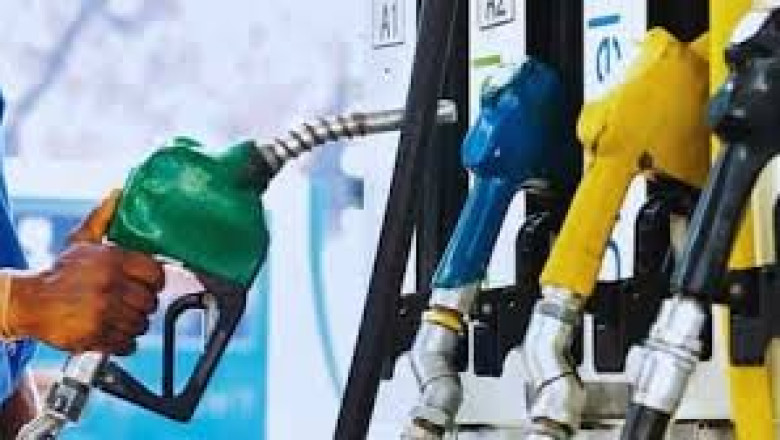 पेट्रोल-डीजल ने फिर बढ़ाई आमजन की चिंता: रायपुर में ₹107.96 लीटर, छत्तीसगढ़ के 8 जिलों में ₹109 के पार कीमतें