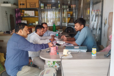 राजनांदगांव में खाद की कालाबाजारी पर बड़ी कार्रवाई, तीन कृषि केंद्र सील