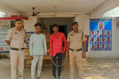 इंस्टाग्राम पर हथियार के साथ दबंगई दिखाना पड़ा भारी, दुर्ग पुलिस ने 2 युवकों को भेजा जेल