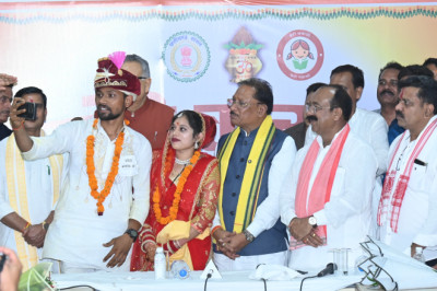 मुख्यमंत्री कन्या विवाह योजना में 21 जोड़ों का विवाह, बेमेतरा को मिली विकास परियोजनाओं की सौगात