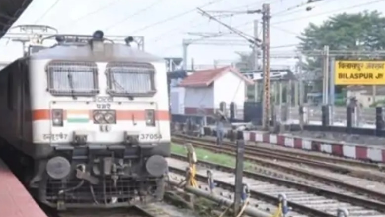 रेल यात्रियों के लिए खुशखबरी: छत्तीसगढ़ एक्सप्रेस में एक्स्ट्रा AC-3 कोच की सुविधा
