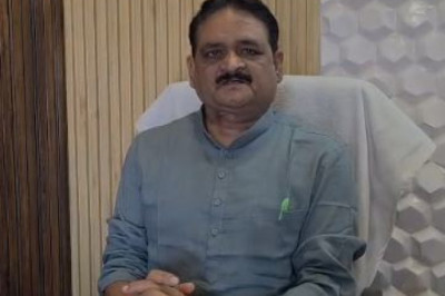 शराब ओवररेटिंग मामले में कांग्रेस का हमला, सुशील आनंद शुक्ला बोले- सरकार में बैठे लोग चला रहे खेल