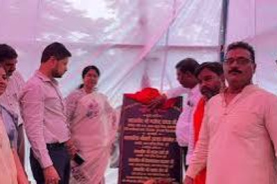 दुर्ग कलेक्ट्रेट परिसर में 50 लाख रुपये से बनेगी नई पार्किंग, पेवर ब्लॉक कार्य का भूमिपूजन