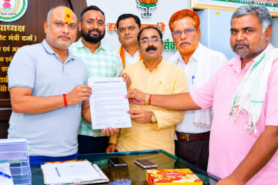 ललित चंद्राकर से मिले जनप्रतिनिधि, मचांदूर कॉलेज में नए विषय और कर्मचारियों की मांग