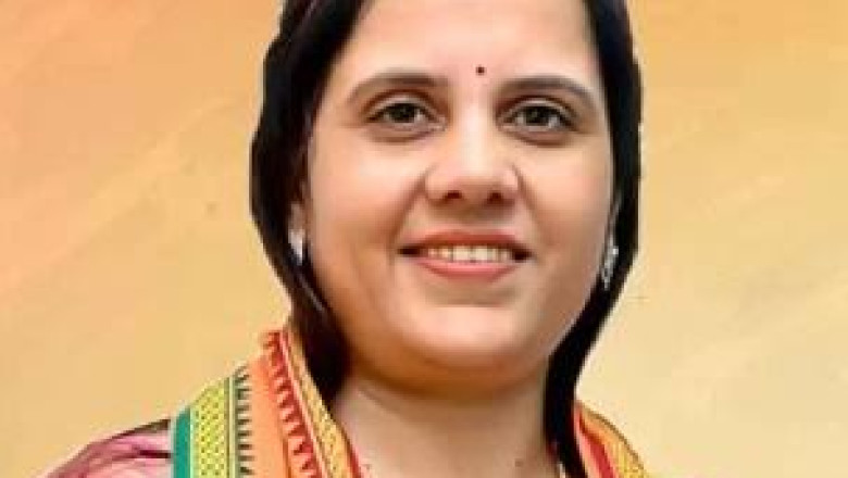 महापौर मीनल चौबे ने दी योग दिवस की बधाई, स्वच्छ सर्वेक्षण में भागीदारी का आह्वान