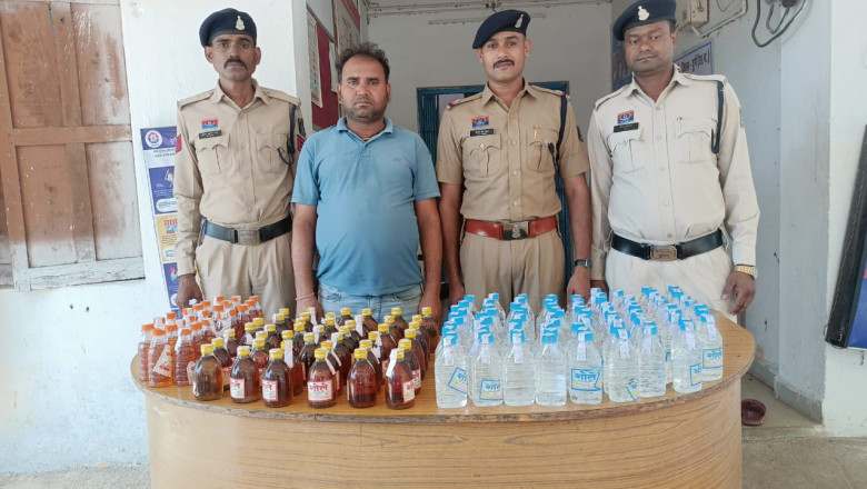 दुर्ग पुलिस का अभियान जारी, अवैध शराब बिक्री करते आरोपी गिरफ्तार