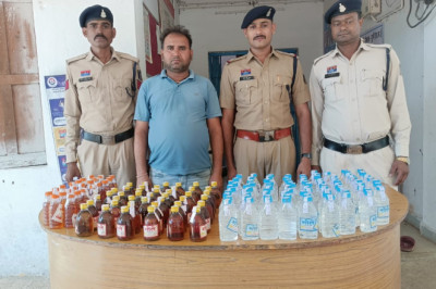 दुर्ग पुलिस का अभियान जारी, अवैध शराब बिक्री करते आरोपी गिरफ्तार