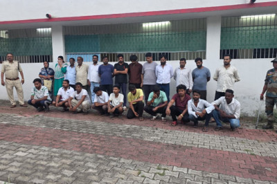 दुर्ग में साइबर ठगी के म्यूल अकाउंट गैंग का भंडाफोड़, 23 आरोपी हिरासत में; बैंक खाते किराये पर देकर करते थे करोड़ों की ठगी में मदद