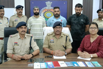 दुर्ग साइबर पुलिस की बड़ी सफलता: ₹1.60 करोड़ की ठगी का खुलासा, दिल्ली से 3 आरोपी गिरफ्तार