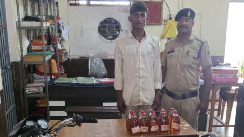 अवैध शराब परिवहन कर बिक्री पर दुर्ग पुलिस की लगातार कार्यवाही जारी,आरोपी को पुलिस ने किया गिरफ्तार...