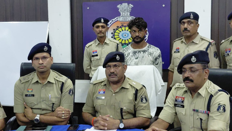 भिलाई में एकतरफा प्यार बना हत्या की वजह: युवती की हत्या करने वाला आरोपी 24 घंटे में गिरफ्तार, हथियार और बाइक बरामद