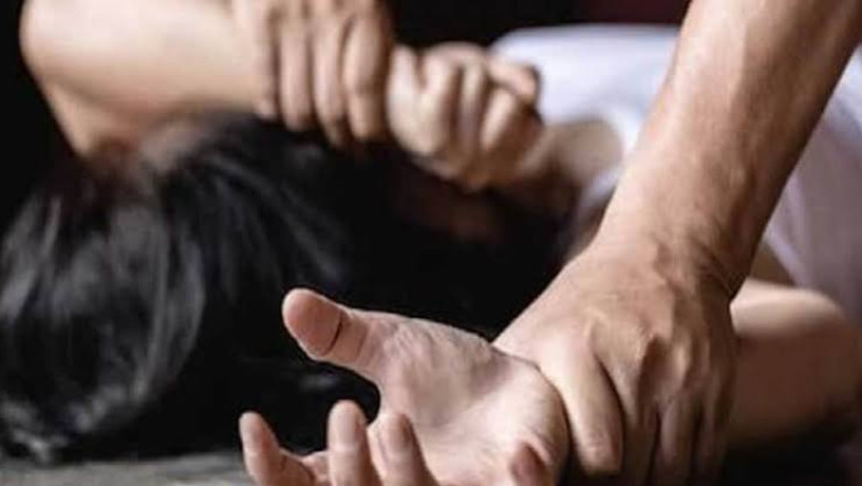 नशीली कोल्ड ड्रिंक पिलाकर महिला से दुष्कर्म का आरोप: कारोबारी पर होटल में अश्लील वीडियो बनाकर 8 महीने तक ब्लैकमेल करने का केस, PMO शिकायत के बाद FIR दर्ज