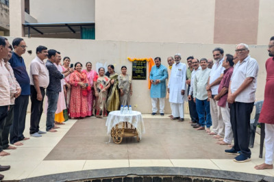 आस्था बहुउद्देशीय कल्याण संस्थान ने 90 वर्षीय बुजुर्ग को श्रवण यंत्र एवं चश्मा प्रदान किया...