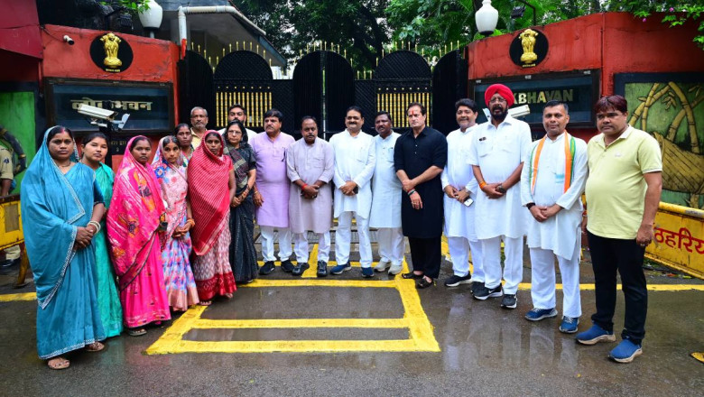 नकटी गांव बुलडोजर कार्रवाई मामला : कांग्रेस प्रतिनिधिमंडल ने राज्यपाल से की मुलाकात, प्रभावितों  के लिए मांगा न्याय...