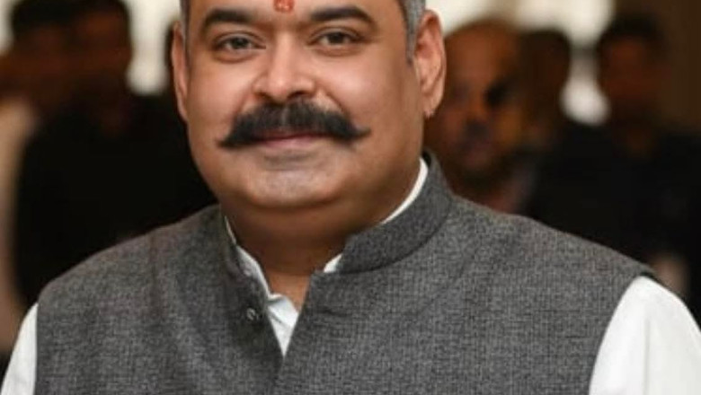 भाजपा सरकार पर्यावरण संरक्षण के लिए प्रतिबद्ध, हाइड्रोजन ट्रेन ऐतिहासिक पहल: ऋषिदेव चौधरी