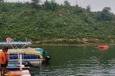 सूरजपुर में आपदा से निपटने की तैयारी तेज: केनापारा पोखरी में हाई-टेक मॉक ड्रिल