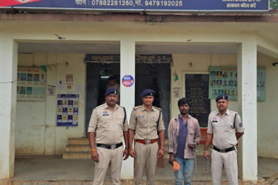 भिलाई में मुखौटा पहनकर बिजली केबल चोरी करने वाला आरोपी गिरफ्तार, ₹45 हजार का माल बरामद