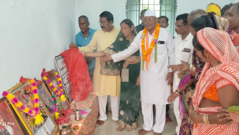 राजनांदगांव के केरेगांव में सर्व आदिवासी समाज के सामुदायिक भवन का भव्य लोकार्पण, विधायक भोलाराम साहू हुए शामिल