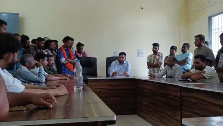 8 की जगह 12 घंटे काम और वेतन कटौती का आरोप, छाल खदान में SKA कंपनी की जांच के आदेश...