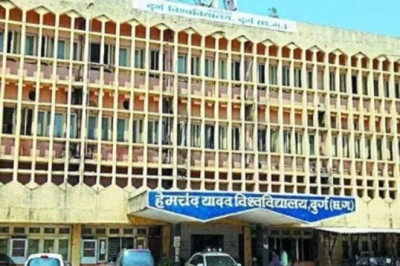 दुर्ग विश्वविद्यालय के कुलसचिव भूपेंद्र कुलदीप को हाईकोर्ट से झटका, एफआईआर रद्द करने की याचिका खारिज...
