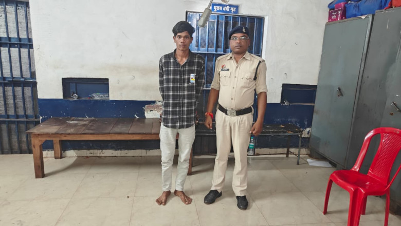 दुर्ग में पुलिस की ताबड़तोड़ कार्रवाई, खाली मैदान में हथियार लेकर घूम रहा युवक गिरफ्तार