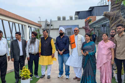 दुर्ग-राजनांदगांव बायपास पर अर्थ होटल इंटरनेशनल का भव्य शुभारंभ, सांसद विजय बघेल ने दी शुभकामनाएं