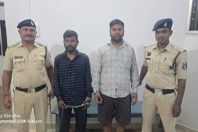 अवैध परिवहन पर कार्रवाई: दुर्ग पुलिस ने पशु क्रूरता और अवैध मवेशी तस्करी के खिलाफ बड़ी कार्रवाई करते हुए 15 मवेशियों को कत्लखाने ले जाने से बचाया।