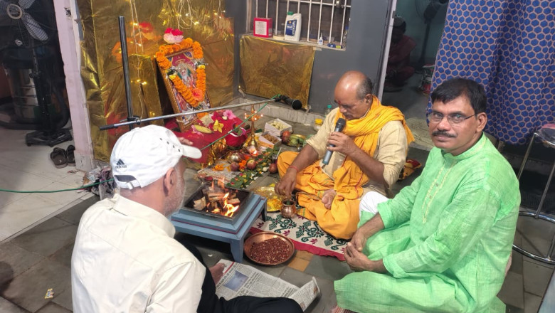 सूरज ऑटोमोबाइल्स टंकी मरोदा में श्रद्धा और उत्साह से मनाई गई भगवान विश्वकर्मा पूजा