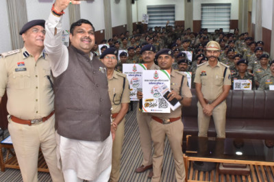 दुर्ग में STF जवानों को साइबर सुरक्षा की ट्रेनिंग: मंत्री गजेन्द्र यादव ने दिलाई शपथ, 1930 पर शिकायत की दी जानकारी