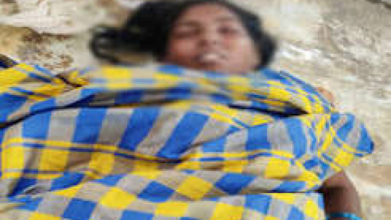 तीज मनाकर लौटी पत्नी की हत्या, चरित्र पर शक में पति ने दबाया गला