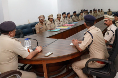 दुर्ग पुलिस की बड़ी पहल: समय-सीमा में चार्जशीट पेश करने वाले 20 विवेचक सम्मानित