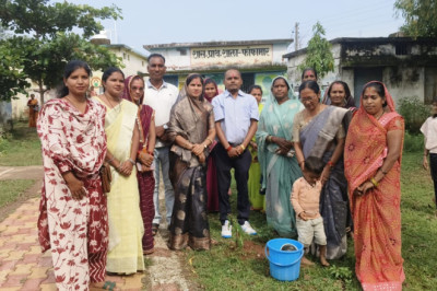 आंगन मिलन सेवा अभियान में जनकल्याणकारी योजनाओं की दी जानकारी, कार्यकर्ताओं का सम्मान