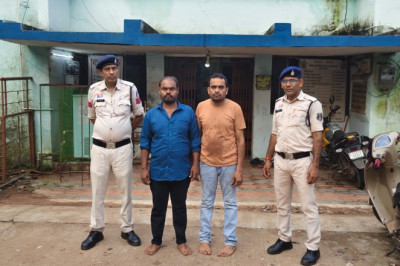 दुर्ग में नशीली कैप्सूल की बिक्री पर कार्रवाई: 80 SPASMO कैप्सूल के साथ 2 आरोपी गिरफ्तार, ₹6,080 नकद जब्त