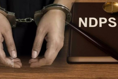 NDPS केस में पुलिस की कार्रवाई पर सवाल: FIR से पहले अपराध नंबर, वजन में 141.92 ग्राम अंतर; आरोपी बरी