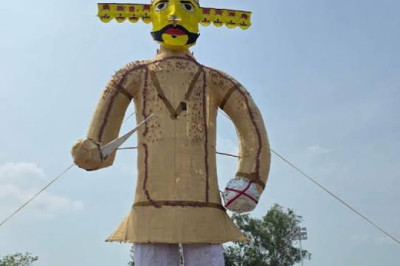लोरमी में 35 फीट ऊंचे रावण का होगा दहन, राजपरिवार की पूजा के बाद निकलेगी भव्य झांकी