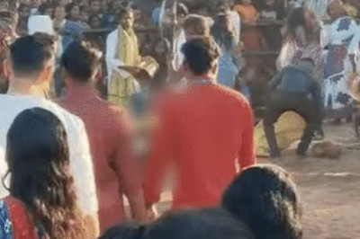मानकेश्वरी मंदिर में 60 बकरों की बलि, बैगा ने पिया खून; 500 साल पुरानी परंपरा आज भी जारी
